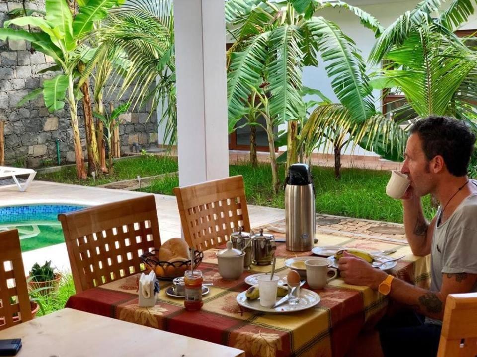 Residencial Lela D'Fermina Hotel Pombas Ngoại thất bức ảnh